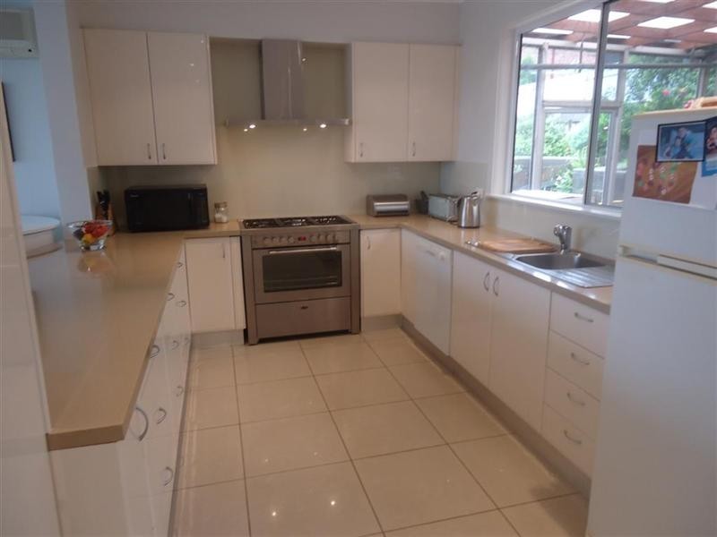 27 Ashford Parade, Merewether Heights NSW 2291