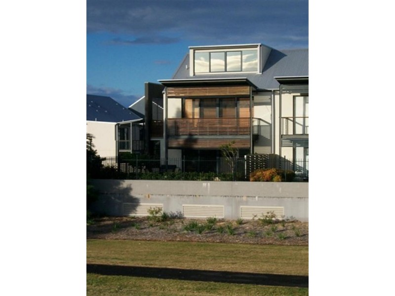 32/1 Forbes Street, Carrington NSW 2294