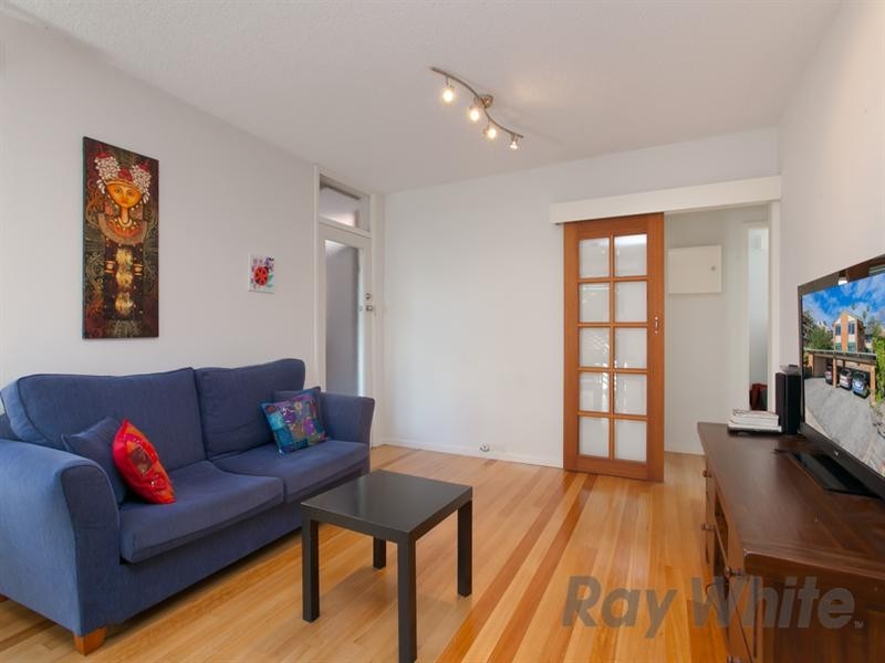 Unit 2/18 Hillview Crescent, The Hill NSW 2300