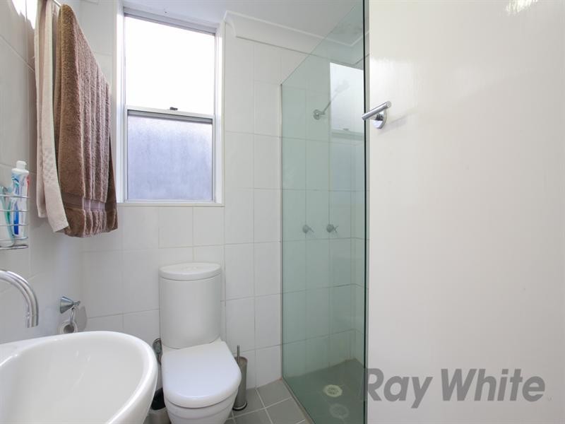 Unit 2/18 Hillview Crescent, The Hill NSW 2300