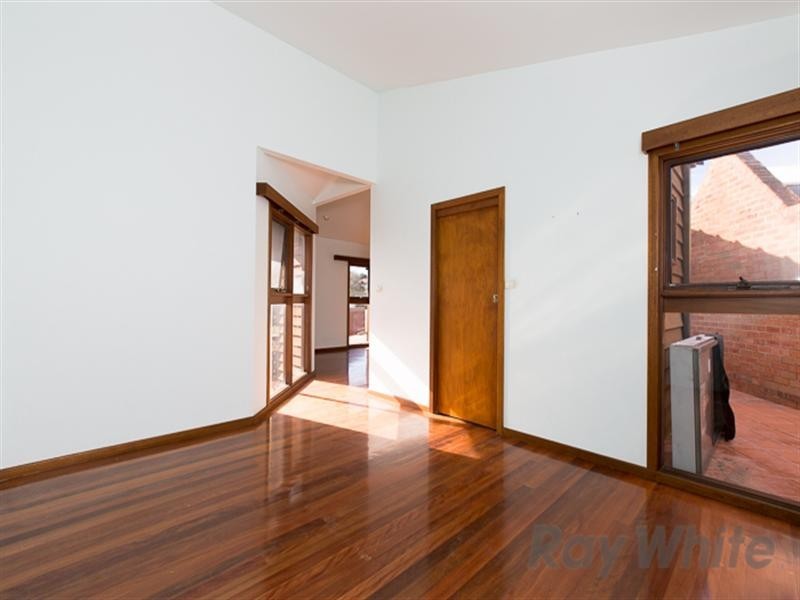 15 Wrightson Avenue, Bar Beach NSW 2300