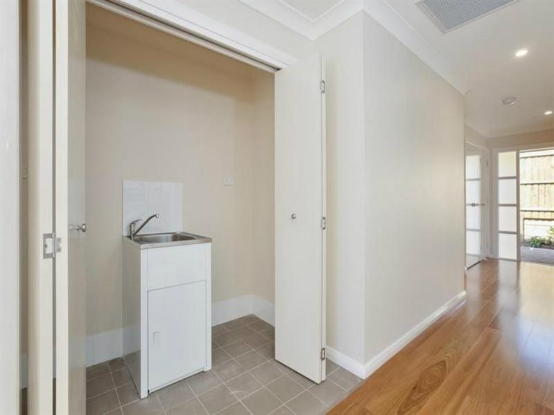 42/57 Burton Road, Mount Hutton NSW 2290