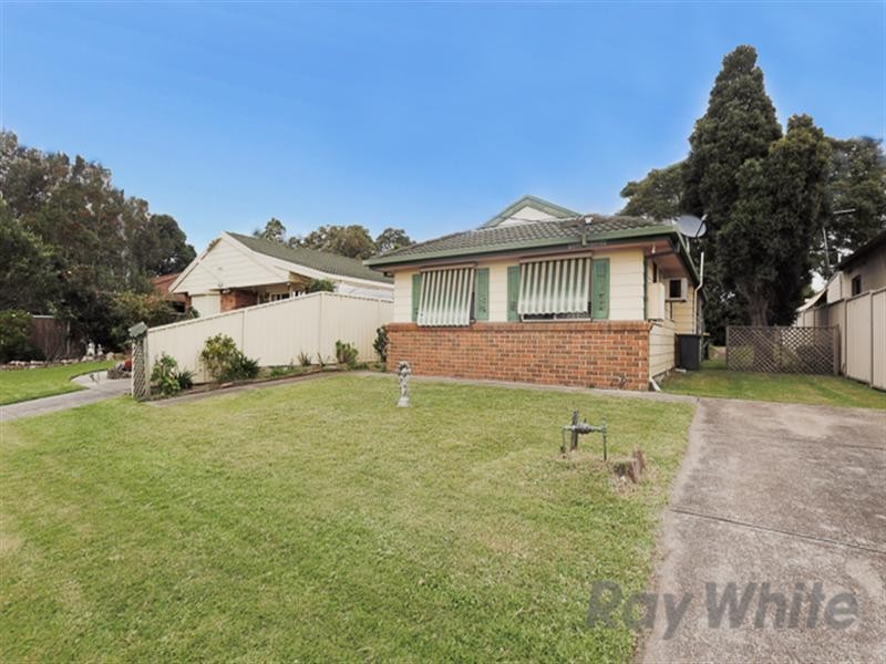 28 Moolcha, Mayfield NSW 2304