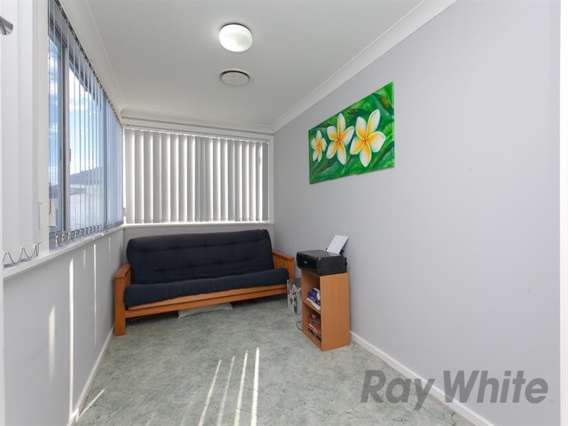 10 Delauret Square, Waratah West NSW 2298