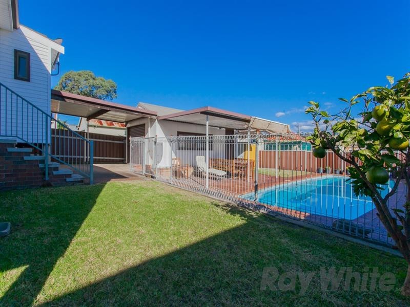 10 Delauret Square, Waratah West NSW 2298