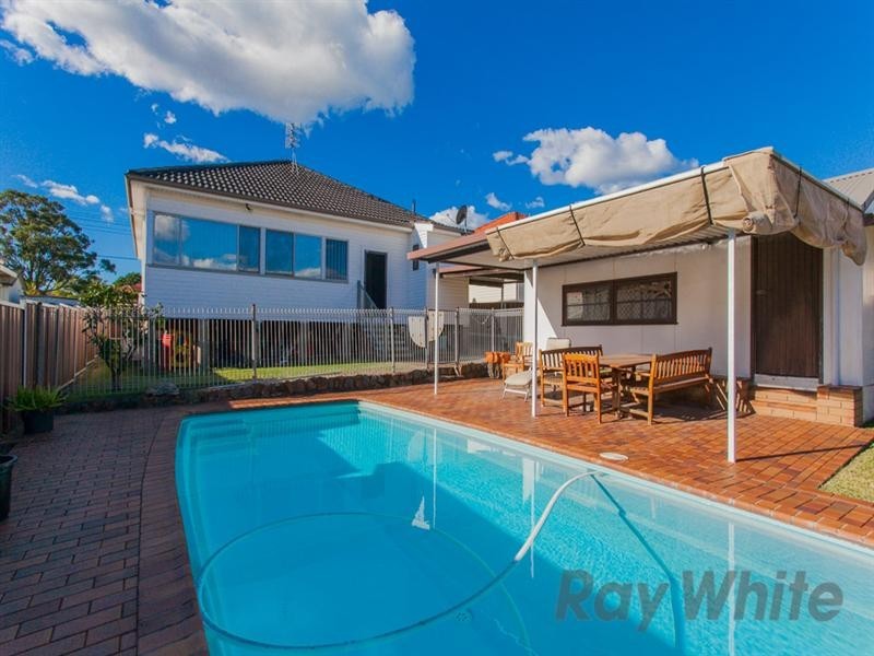 10 Delauret Square, Waratah West NSW 2298