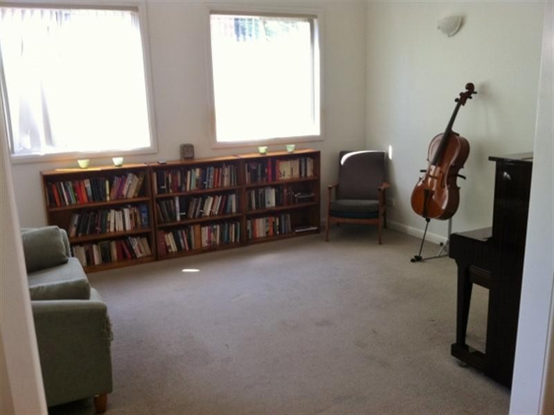 37 Teralba Road, Broadmeadow NSW 2292