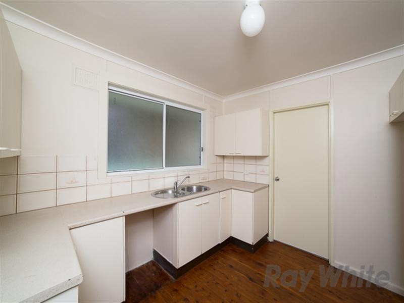 10 Morpeth Road, Waratah West NSW 2298