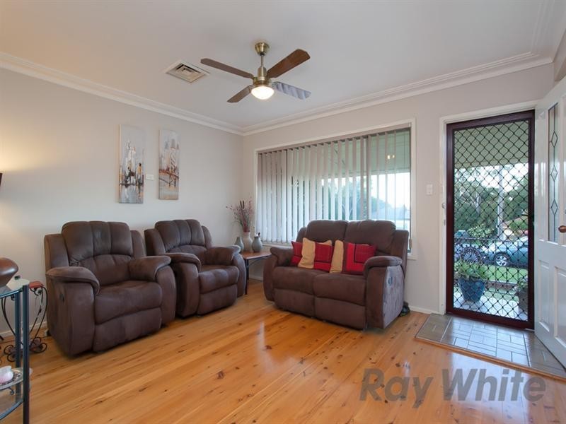 11 Mount Street, Maryland NSW 2287