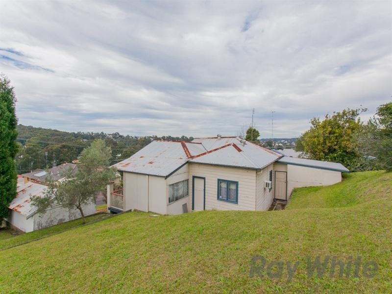 24 Illawarra Avenue, Cardiff NSW 2285