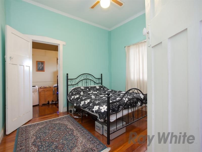 24 Illawarra Avenue, Cardiff NSW 2285