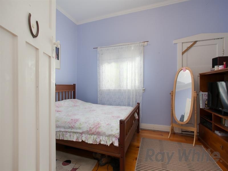 24 Illawarra Avenue, Cardiff NSW 2285