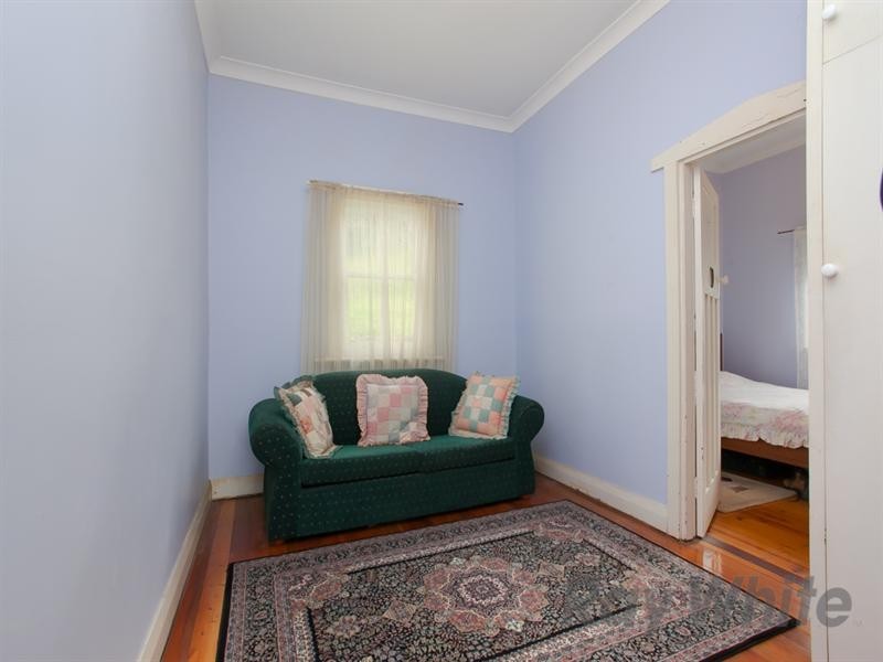 24 Illawarra Avenue, Cardiff NSW 2285