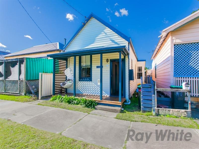38 Denison Street, Carrington NSW 2294