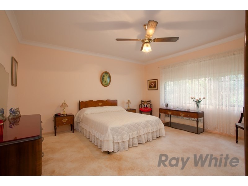 6 Orlando Close, Eleebana NSW 2282