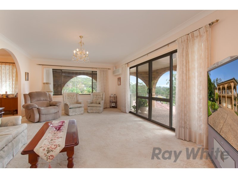 6 Orlando Close, Eleebana NSW 2282