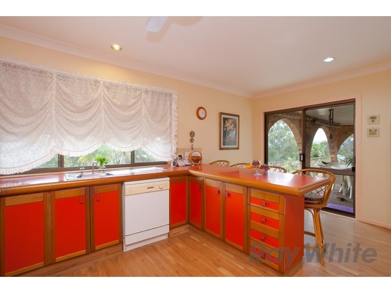 6 Orlando Close, Eleebana NSW 2282