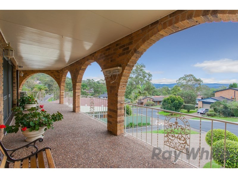 6 Orlando Close, Eleebana NSW 2282