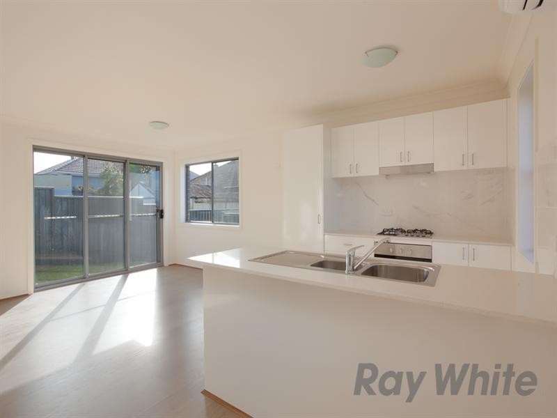 Unit 2/74 Carrington Street, Mayfield NSW 2304