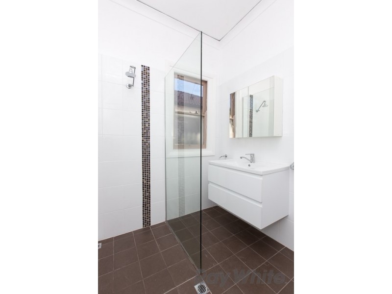 90 Upfold Street, Mayfield NSW 2304