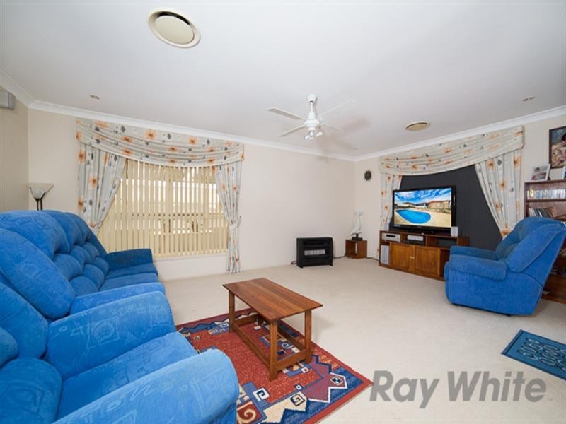 3 Brumby Crescent, Maryland NSW 2287