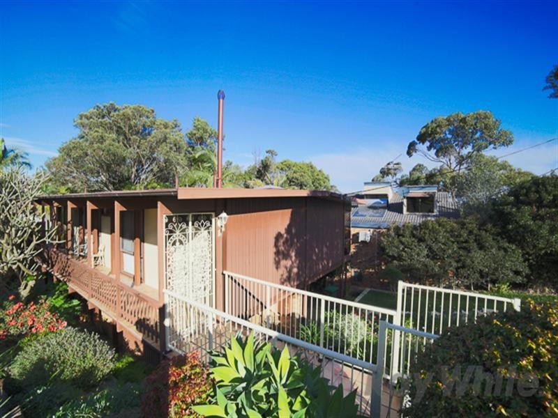11 Aylward Street, Belmont NSW 2280