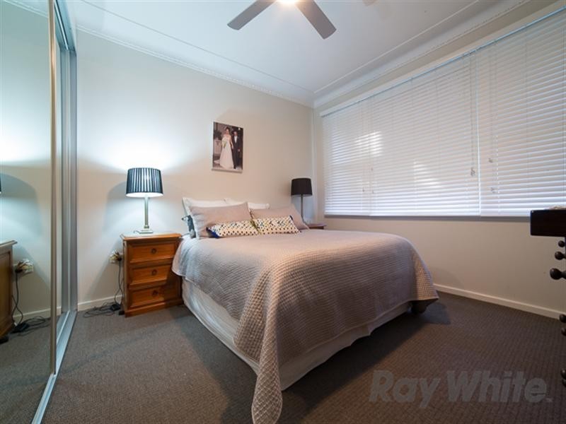 33 Kimbarra Close, Kotara NSW 2289