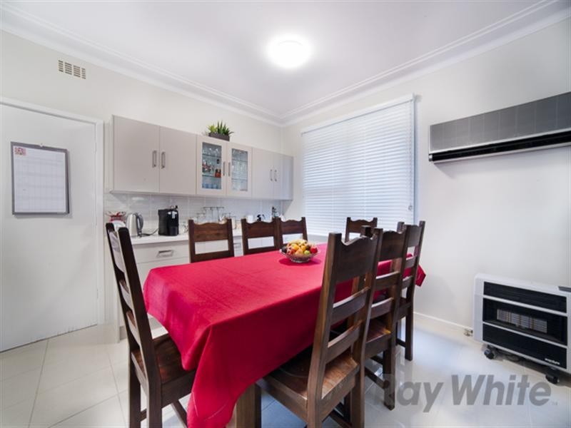 33 Kimbarra Close, Kotara NSW 2289