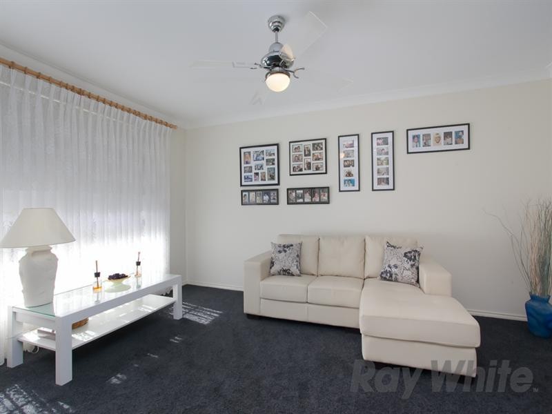 49 Green Point Drive, Belmont NSW 2280