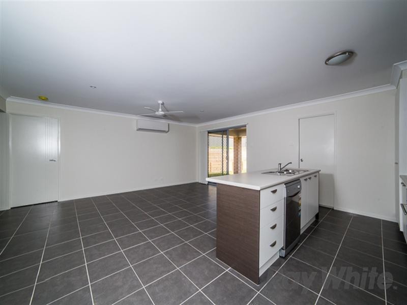 38 Brookfield Avenue, Fletcher NSW 2287