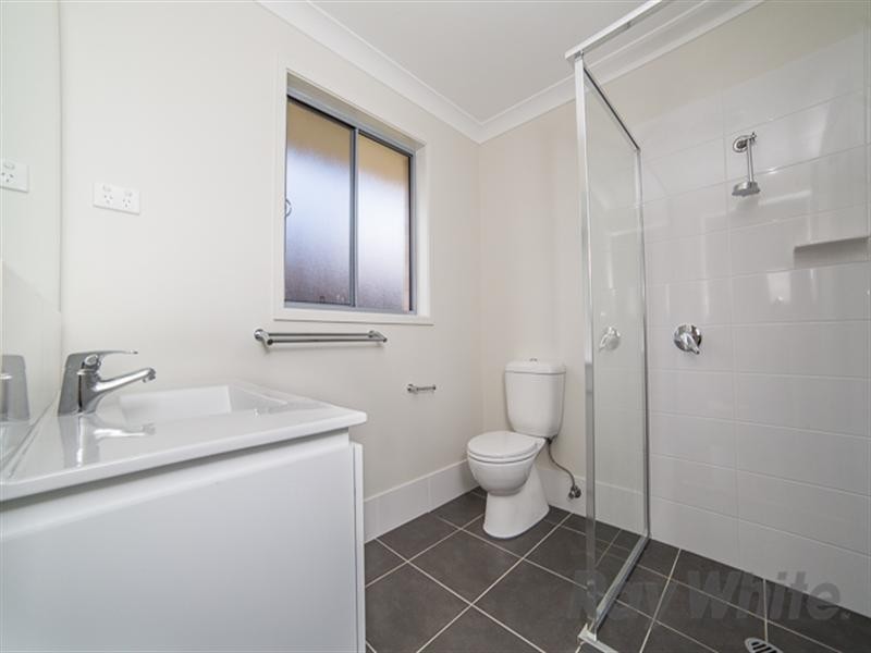 38 Brookfield Avenue, Fletcher NSW 2287