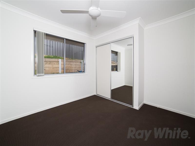 38 Brookfield Avenue, Fletcher NSW 2287
