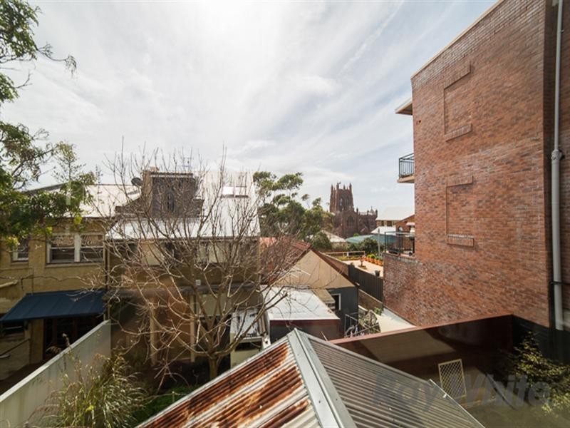 2/44 Tyrrell Street, Newcastle NSW 2300