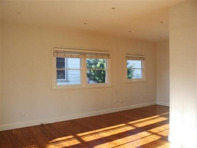 5 Jellicoe Parade, New Lambton NSW 2305