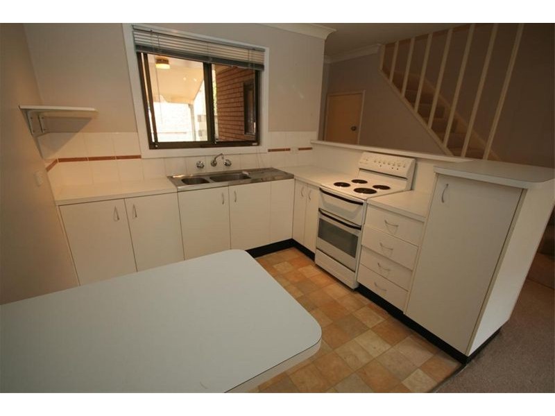 1/77 Bull Street, Cooks Hill NSW 2300