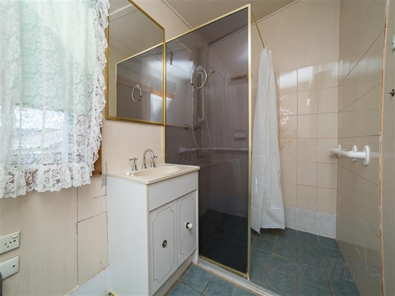 13 Brisbane Waters Road, Adamstown Heights NSW 2289