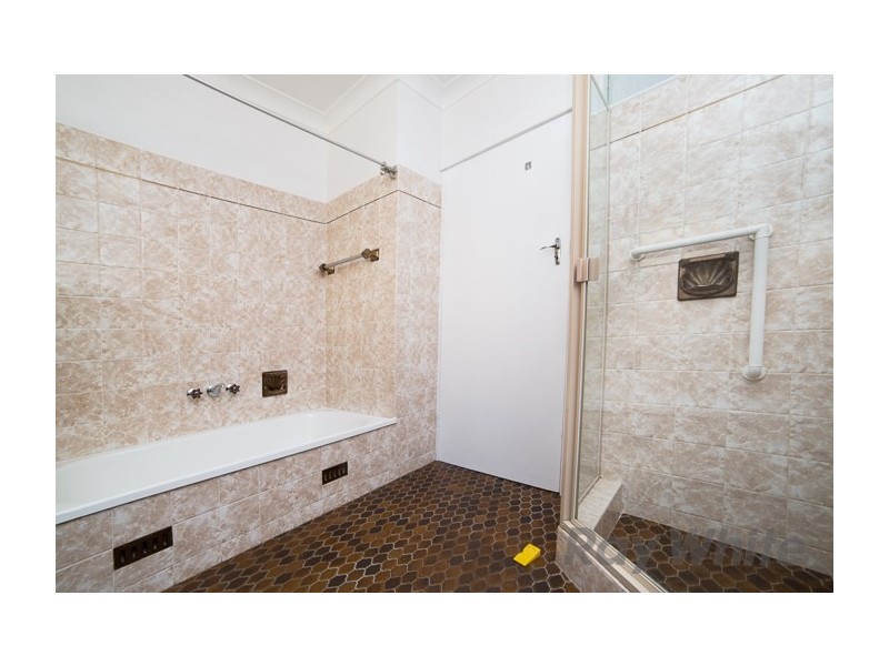 27 Goundry Street, Gateshead NSW 2290