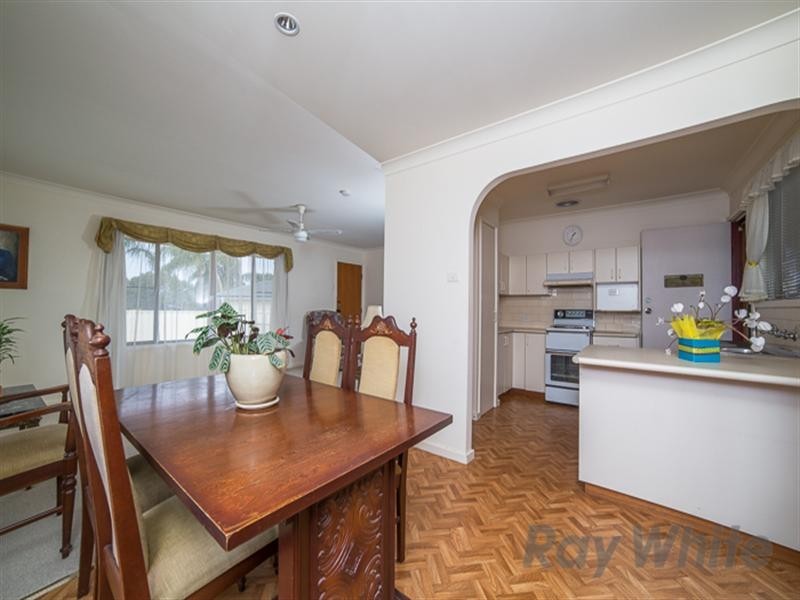 17 Railway Crescent, Belmont North NSW 2280