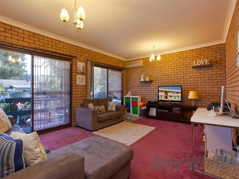 8/17 Campbell Street, Warners Bay NSW 2282