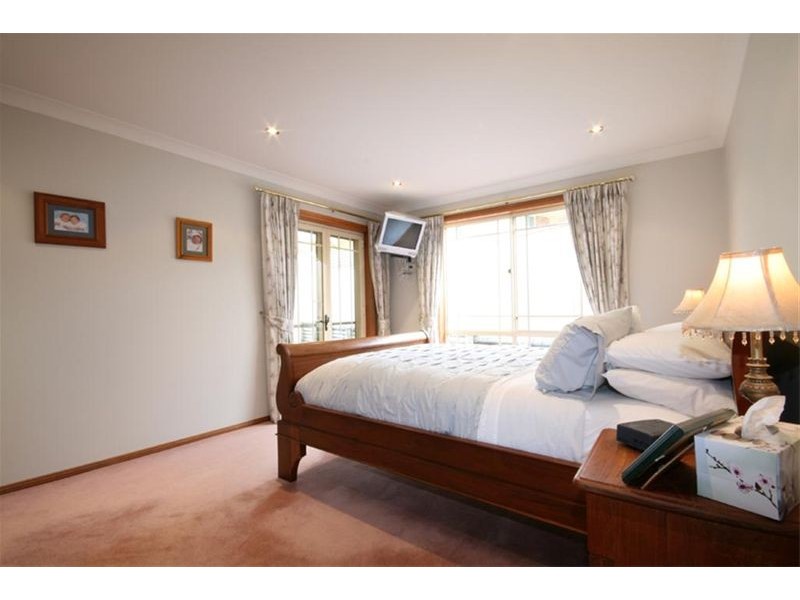 11 Rosamond Street, Maryland NSW 2287