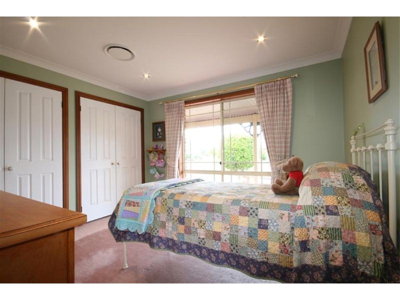 11 Rosamond Street, Maryland NSW 2287