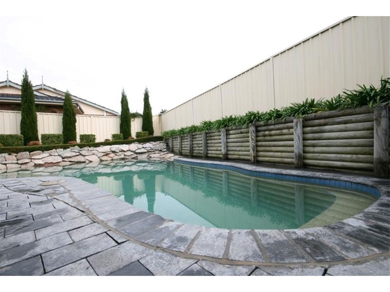 11 Rosamond Street, Maryland NSW 2287