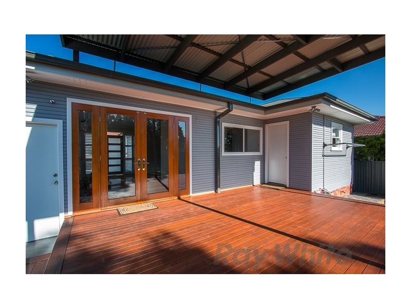 9 Lorraine Street, Charlestown NSW 2290