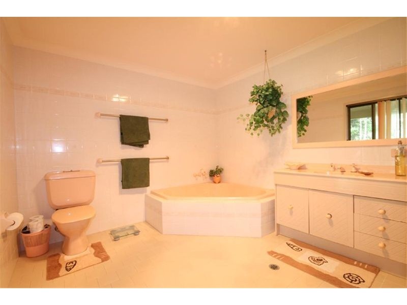 17 Shady Avenue, Salt Ash NSW 2318