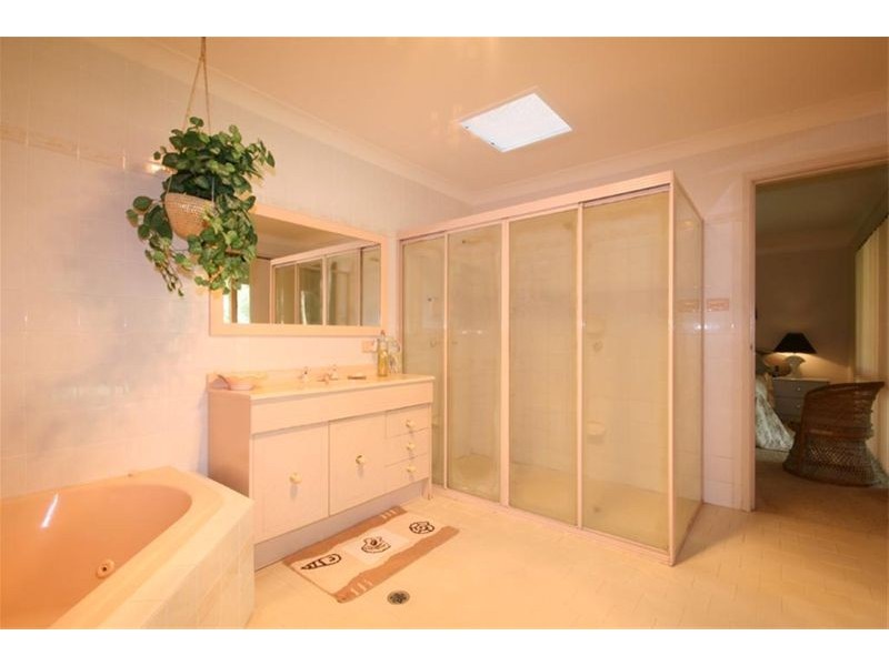 17 Shady Avenue, Salt Ash NSW 2318