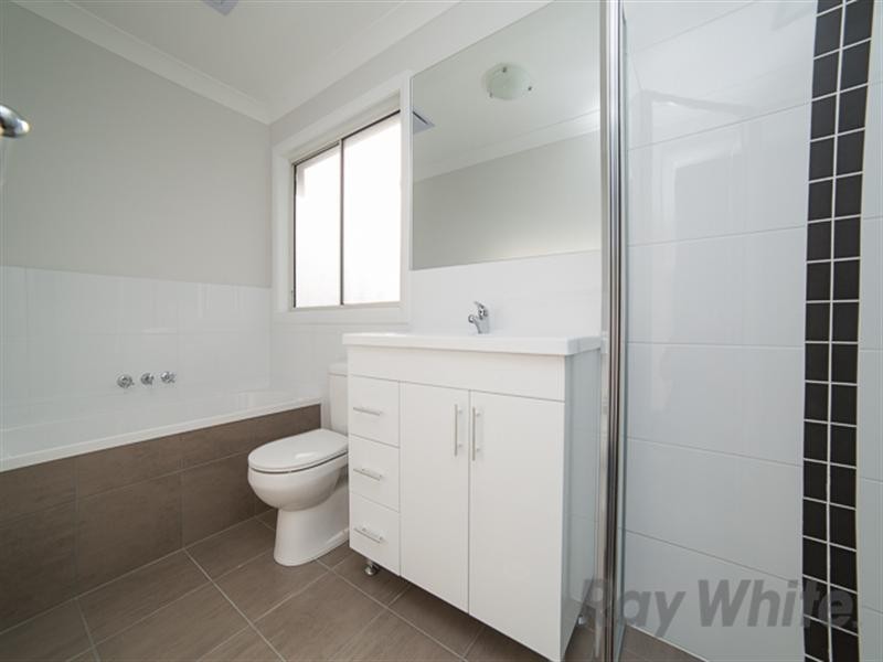 5/2 Conmurra Circuit, Shortland NSW 2307