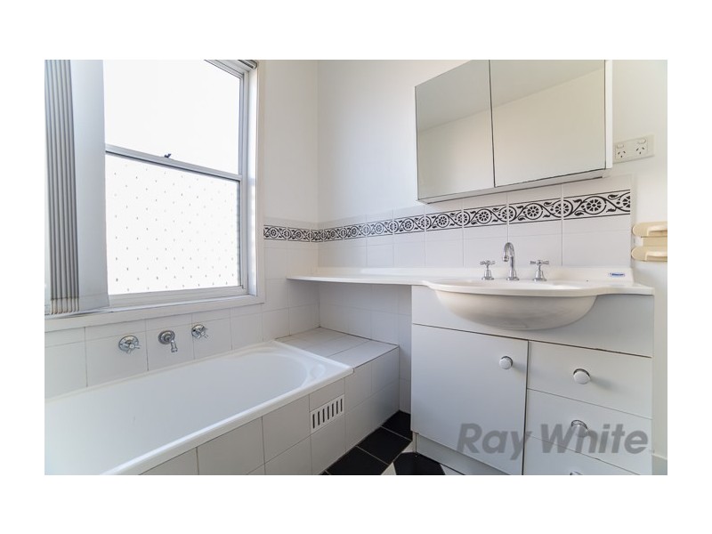 2/5 Steel Street, Hamilton NSW 2303