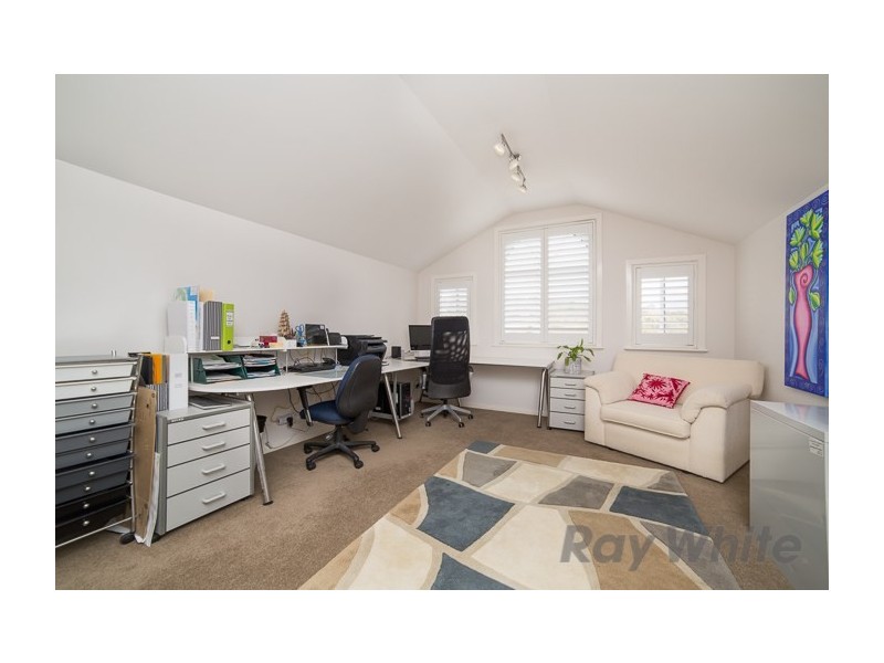 50 Delaware Drive, Macquarie Hills NSW 2285