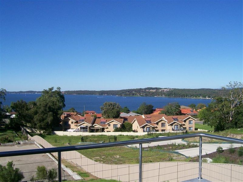 2/56 Thompson Road, Speers Point NSW 2284