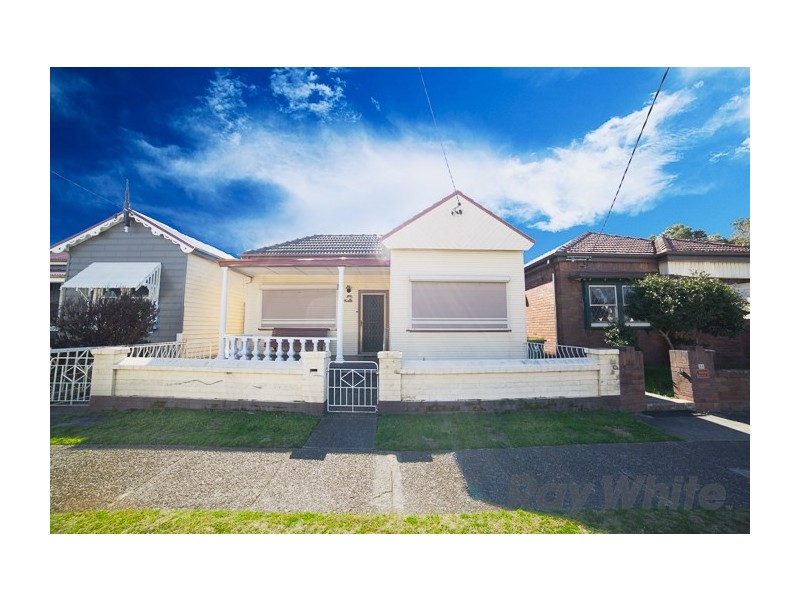 40 Lindsay Street, Hamilton NSW 2303